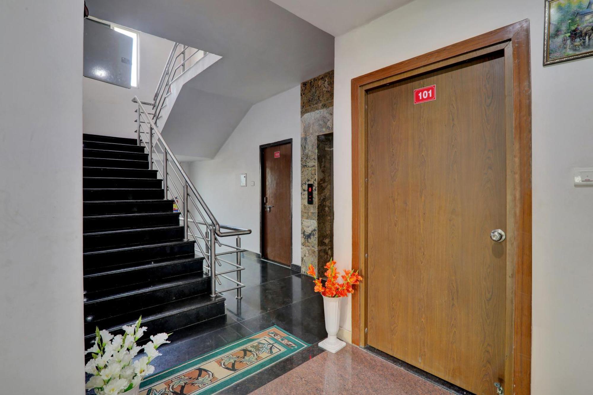 Spot On Hotel C S Tower Lucknow Exterior photo